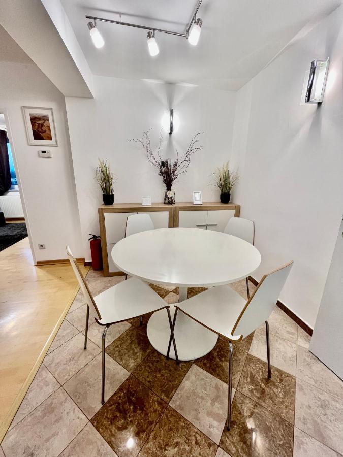 Apartmán Traum Mit Pool+balkon Vídeň