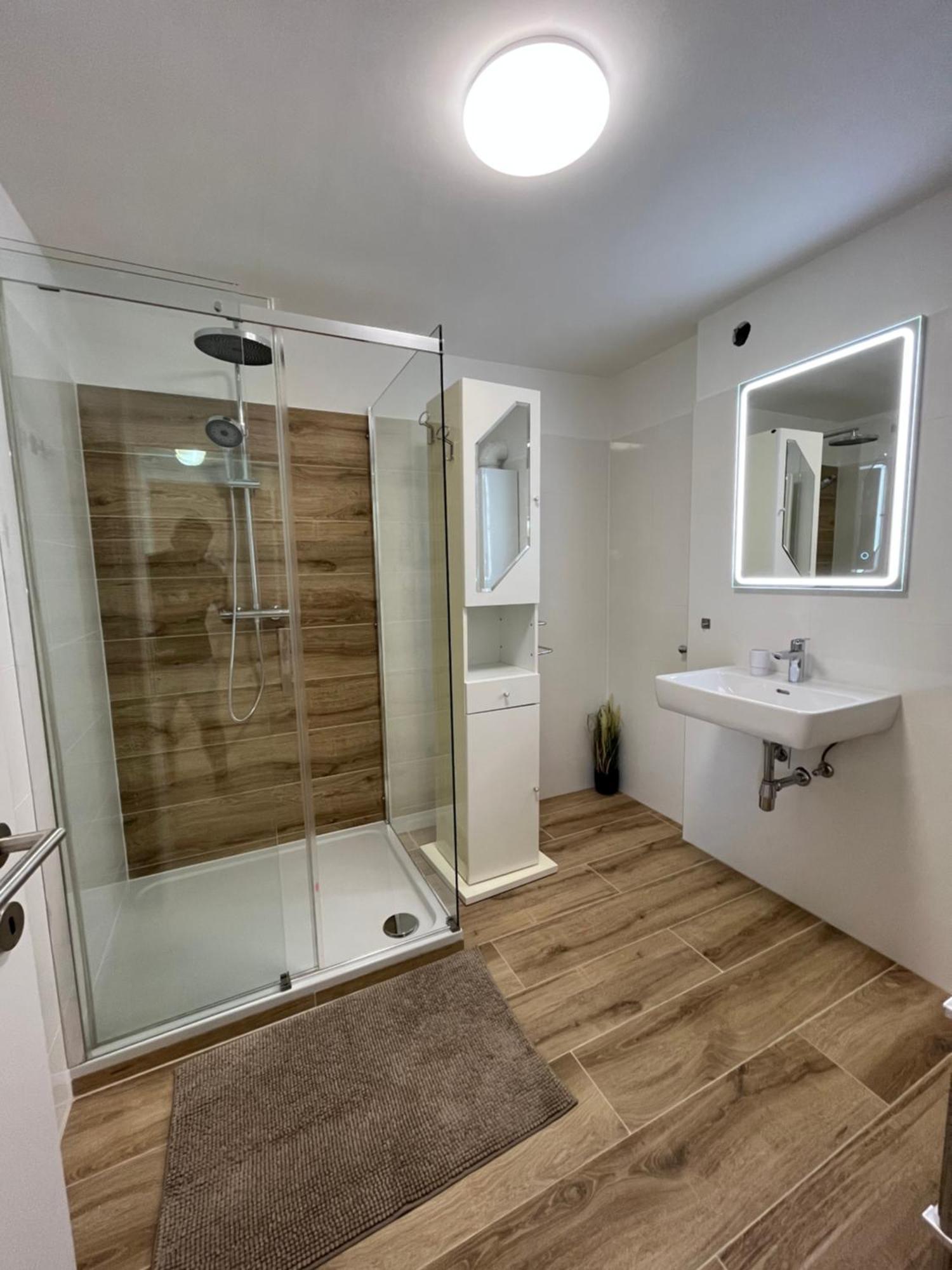 Apartmán Traum Mit Pool+balkon *